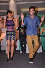 Ranbir Kapoor, Priyanka Chopra at Barfi promotions in R City Mall, Kurla on 8th Sept 2012 (147).JPG